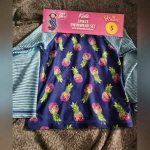 Super cute BNWT Girls swimsuit set